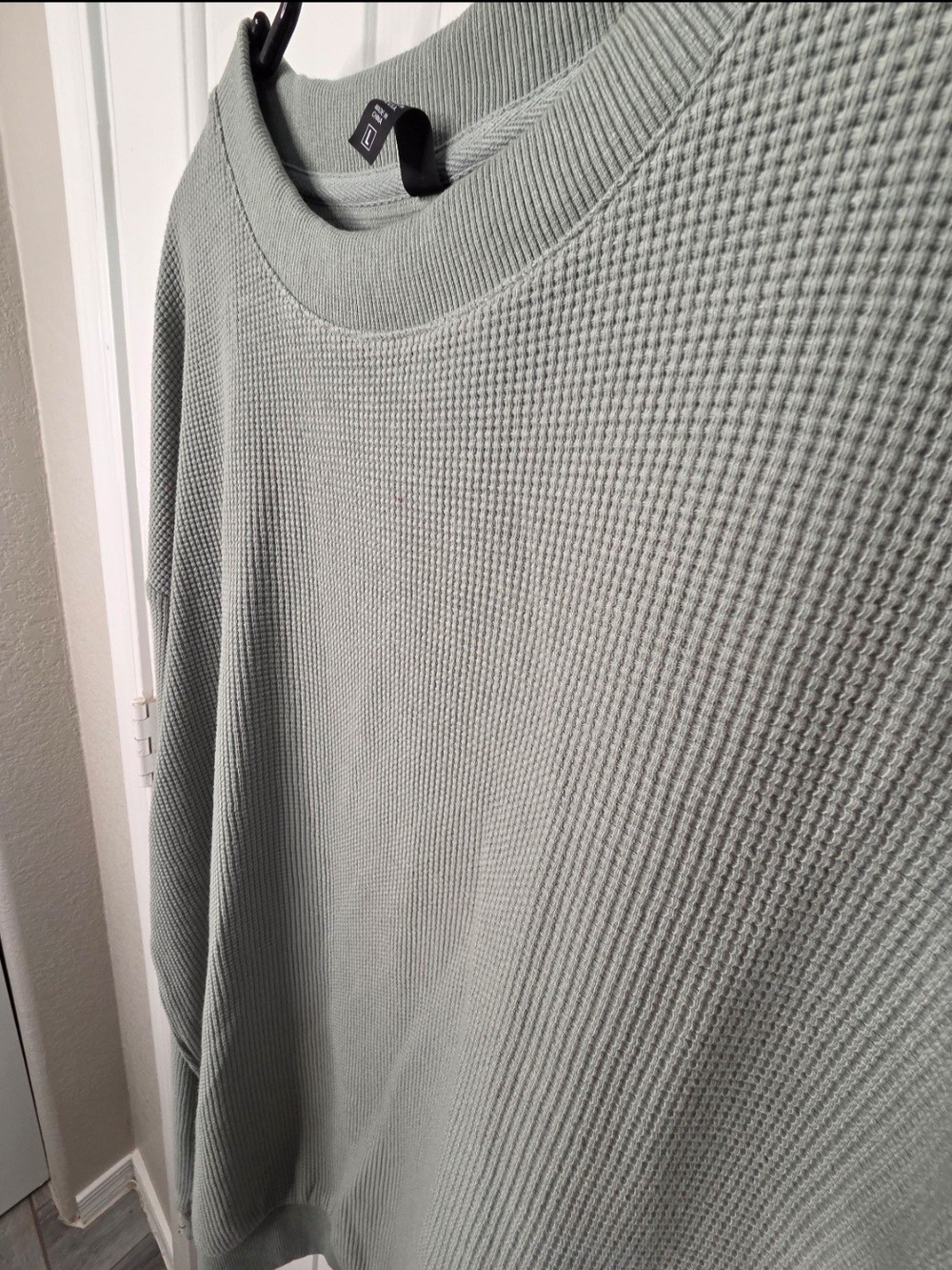 COMFRT Waffle Knit Crewneck Sweatshirt – Size L – Sage Green – Oversized Lounge - Picture 4 of 7